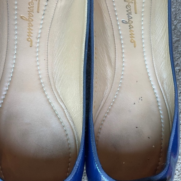 Salvatore Ferragamo Varina Royal Blue Patent Ballet Flats 10 - Picture 3 of 10
